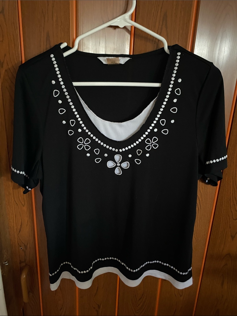 Vintage Black Short Sleeve Embellished Scoop Neck Women’s Top